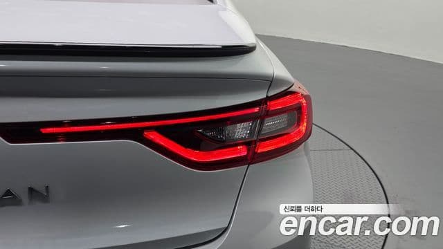 2017 Renault Korea SM6 — миниатюра 8