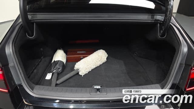 2024 Genesis G90 (RS4) — миниатюра 3