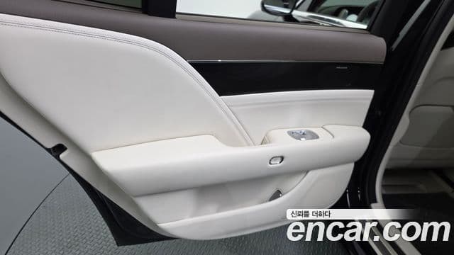2024 Genesis G90 (RS4) — миниатюра 2