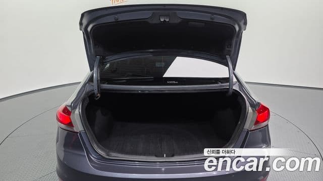 2017 Hyundai (Хёндэ) Avante AD — миниатюра 8
