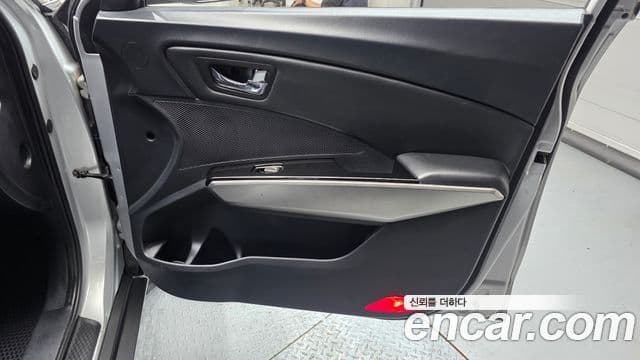 2015 SsangYong Tivoli — миниатюра 9