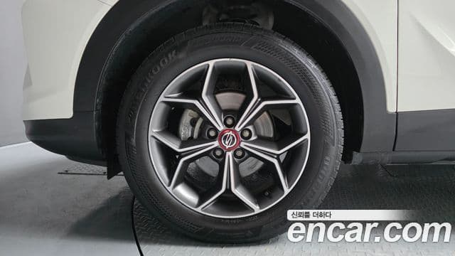 2020 SsangYong 뷰티풀 코란도 — миниатюра 4