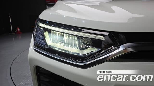 2020 SsangYong 뷰티풀 코란도 — миниатюра 8