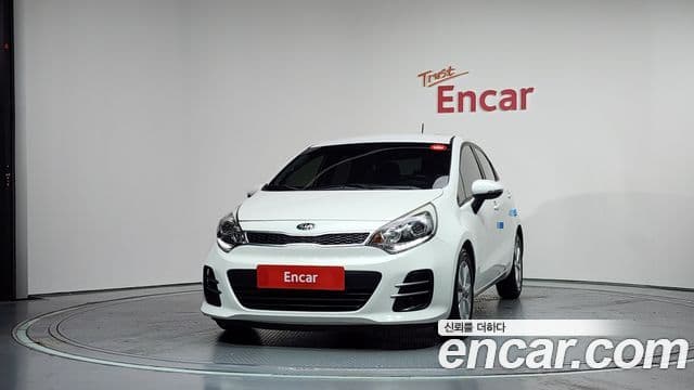 2016 Kia (Киа) The New 프라이드 — миниатюра 9