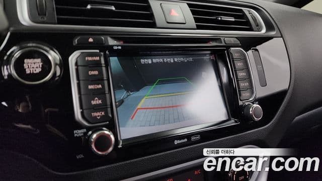 2016 Kia (Киа) The New 프라이드 — миниатюра 10
