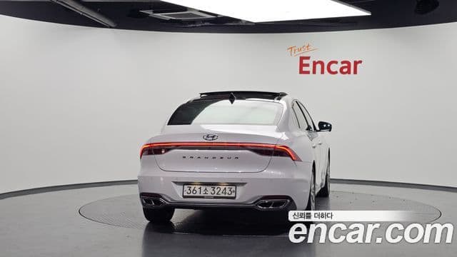 2019 Hyundai (Хёндэ) The New Grandeur IG — миниатюра 10