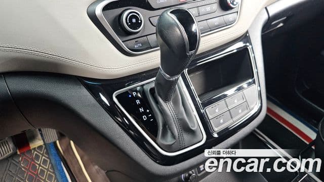 2019 Hyundai (Хёндэ) The New Grand Starex — миниатюра 3