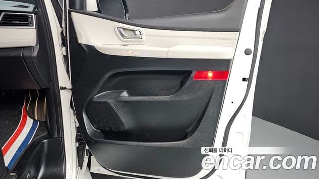 2019 Hyundai (Хёндэ) The New Grand Starex — миниатюра 10