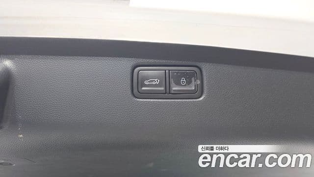 2022 Genesis GV70 — миниатюра 3