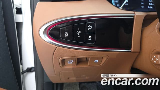 2022 Genesis GV70 — миниатюра 8