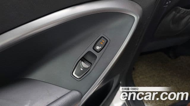 2013 Hyundai (Хёндэ) Santa Fe DM — миниатюра 3
