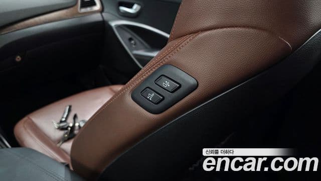 2013 Hyundai (Хёндэ) Santa Fe DM — миниатюра 9