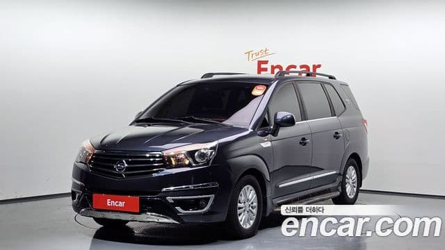 2017 SsangYong 코란도 투리스모 — миниатюра 7
