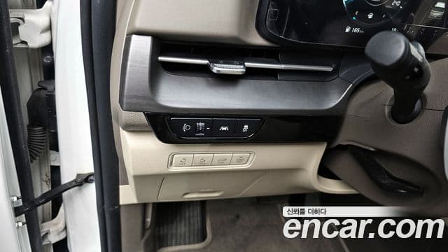 2020 Kia (Киа) Carnival 4th Gen — миниатюра 8