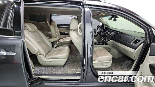 2019 Kia (Киа) The New Carnival — миниатюра 5