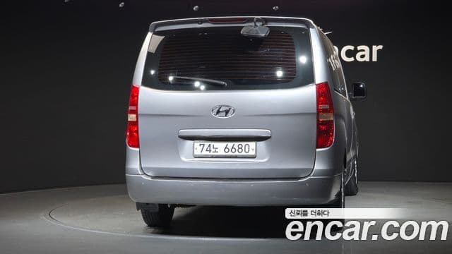 2013 Hyundai (Хёндэ) Grand Starex — миниатюра 9