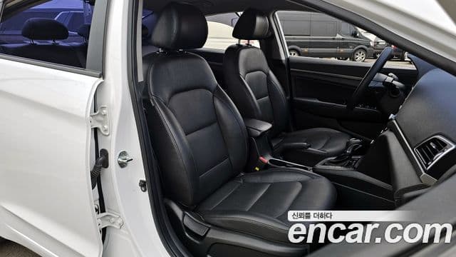 2017 Hyundai (Хёндэ) Avante AD — миниатюра 9