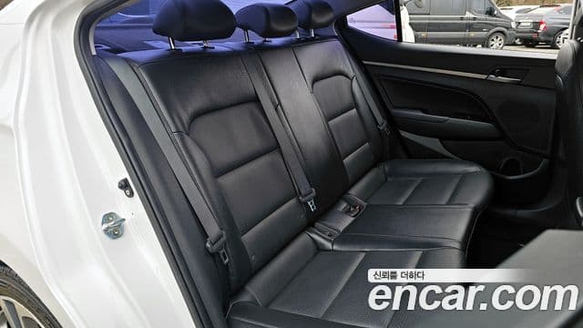 2017 Hyundai (Хёндэ) Avante AD — миниатюра 8