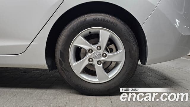 2014 Hyundai (Хёндэ) The New Avante — миниатюра 6