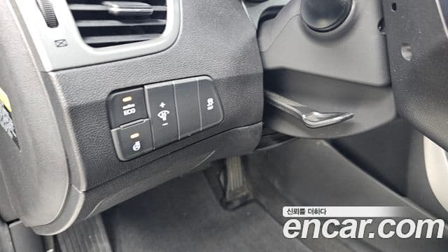 2014 Hyundai (Хёндэ) The New Avante — миниатюра 9