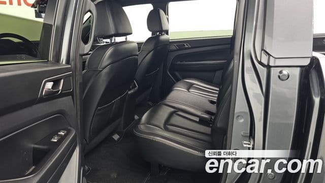 2022 SsangYong The New 렉스턴 스포츠 칸 — миниатюра 9