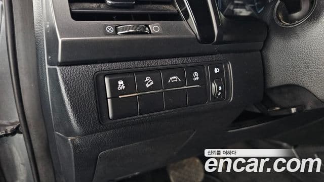 2022 SsangYong The New 렉스턴 스포츠 칸 — миниатюра 3