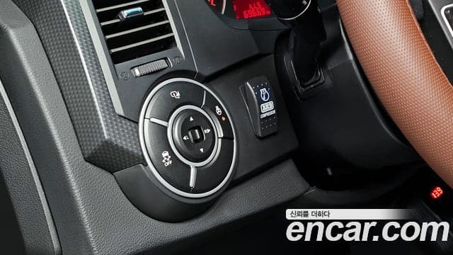 2014 SsangYong 코란도 스포츠 — миниатюра 8