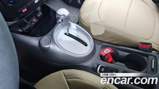 2018 Kia (Киа) Soul EV — миниатюра 10