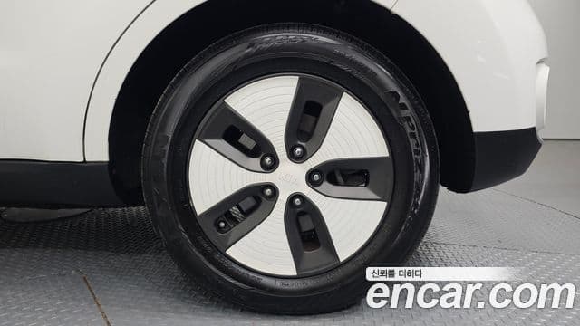 2018 Kia (Киа) Soul EV — миниатюра 6