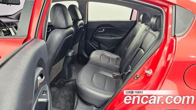 2014 Kia (Киа) All New 프라이드 — миниатюра 10