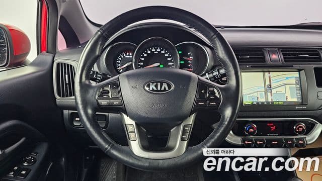 2014 Kia (Киа) All New 프라이드 — миниатюра 3