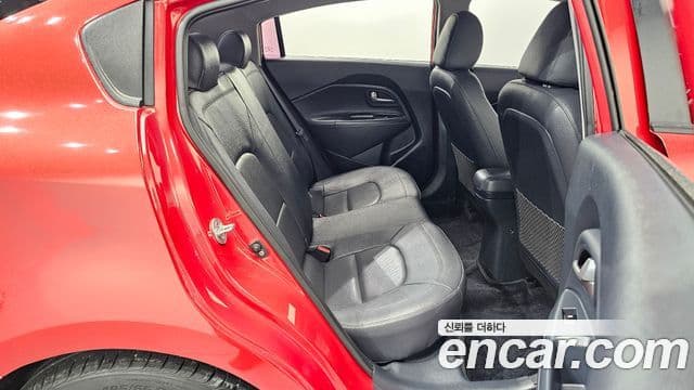 2014 Kia (Киа) All New 프라이드 — миниатюра 5