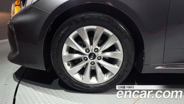 2015 Kia (Киа) K5 2nd Gen — миниатюра 5