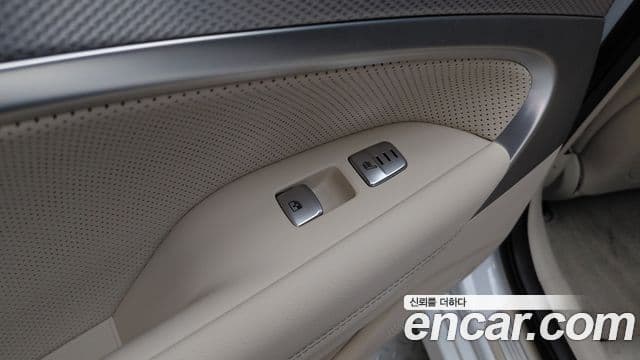 2022 Genesis The New G70 — миниатюра 3