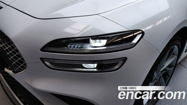 2022 Genesis The New G70 — миниатюра 5