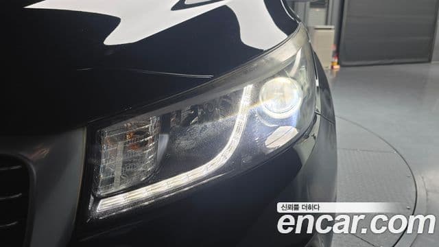 2015 Kia (Киа) All New Carnival — миниатюра 5