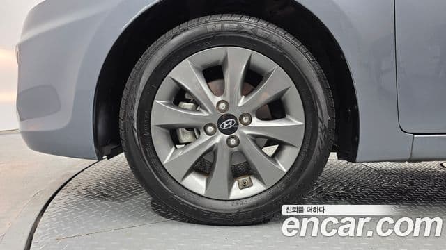 2018 Hyundai (Хёндэ) 엑센트(신형) — миниатюра 6
