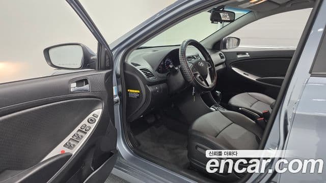 2018 Hyundai (Хёндэ) 엑센트(신형) — миниатюра 10