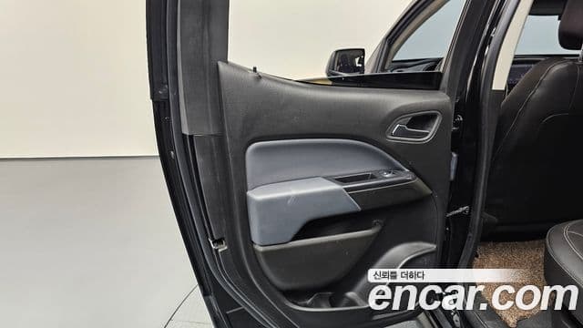 2021 Chevrolet 리얼 뉴 콜로라도 — миниатюра 7