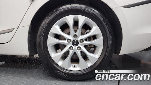 2021 Kia (Киа) K8 — миниатюра 9