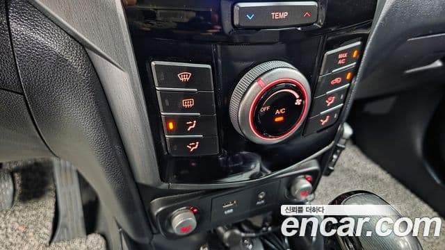 2017 SsangYong Tivoli 아머 — миниатюра 7