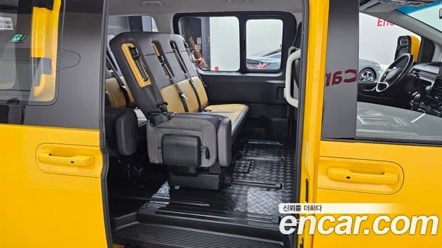 2023 Hyundai (Хёндэ) 스타리아 — миниатюра 9