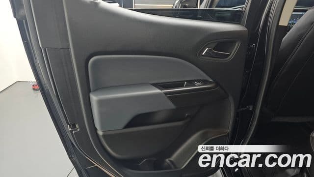 2022 Chevrolet 리얼 뉴 콜로라도 — миниатюра 6