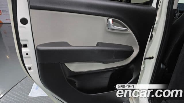 2022 Kia (Киа) The New Ray — миниатюра 10