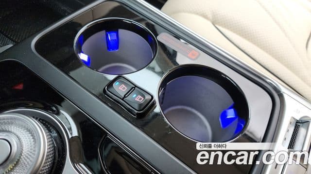 2024 Kia (Киа) The New Carnival 4th Gen — миниатюра 10