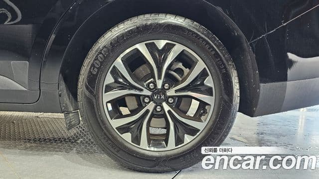 2020 Kia (Киа) Carnival 4th Gen — миниатюра 6