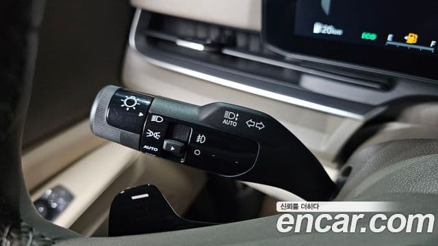 2026 Kia (Киа) The New Carnival 4th Gen — миниатюра 3