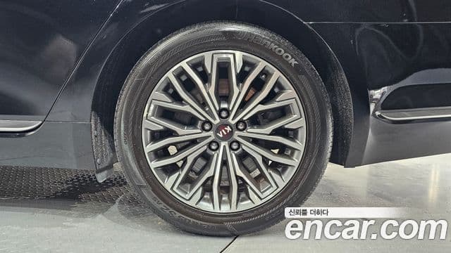 2018 Kia (Киа) The K9 — миниатюра 5