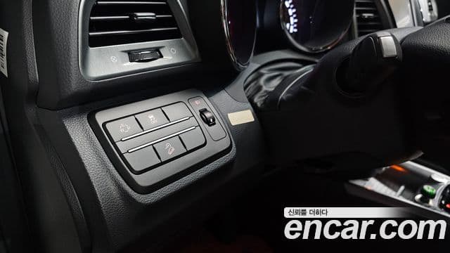 2019 SsangYong Tivoli 아머 — миниатюра 8