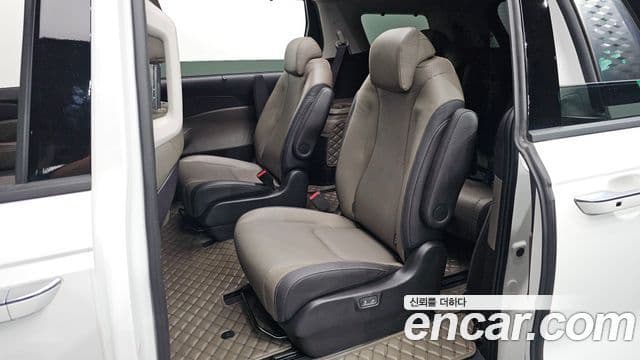 2024 Kia (Киа) The New Carnival 4th Gen — миниатюра 6